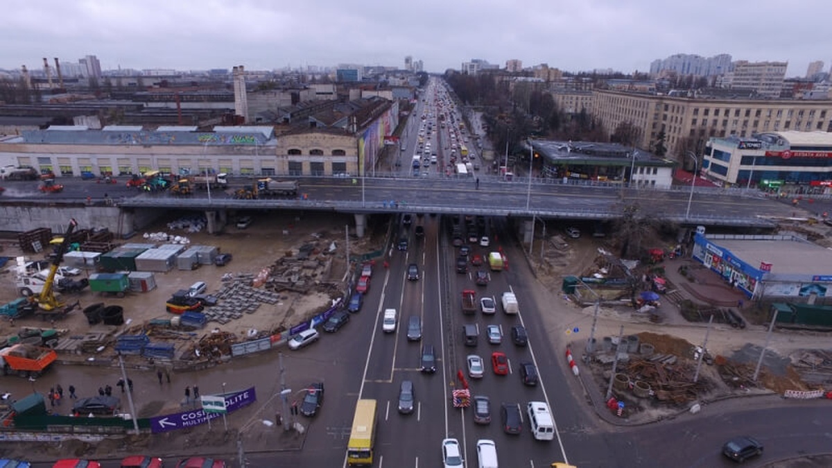 В Киева полностью восстановили освещение на Шулявском путепроводе